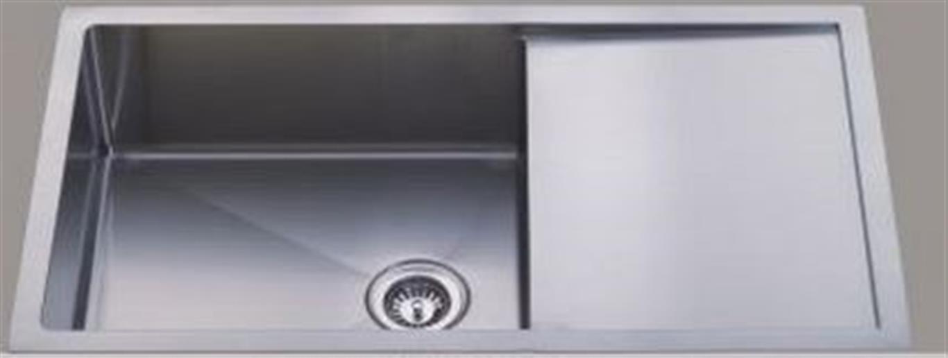 large single kitchen sink with drainer